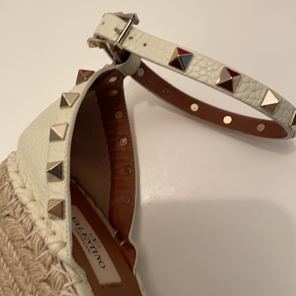 Valentino Rockstud Wedges Sandals Ivory Size 9 - Picture 9 of 14